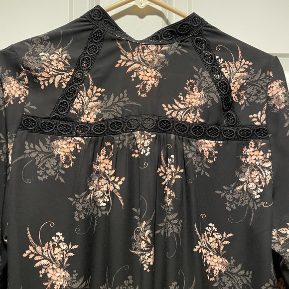 Zac & Rachel Blouse - Picture 6 of 7